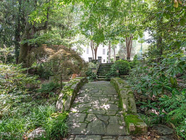 2501 Kenmore Drive, Raleigh, NC 27608