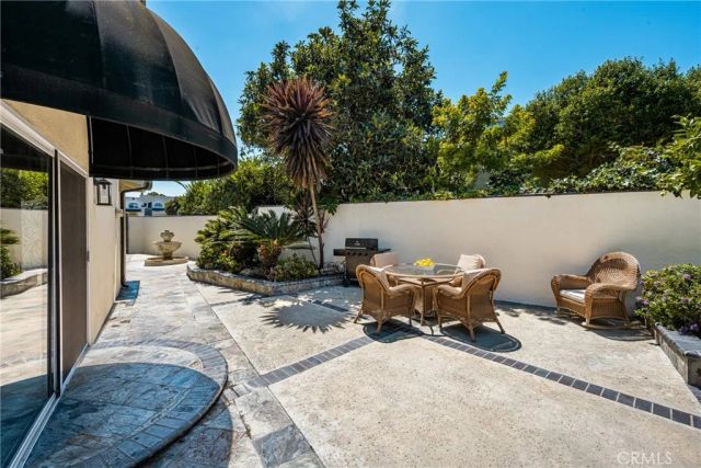 2342 Cynthia Court, Costa Mesa, CA 92627