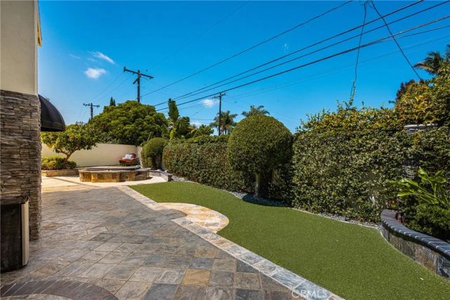 2342 Cynthia Court, Costa Mesa, CA 92627