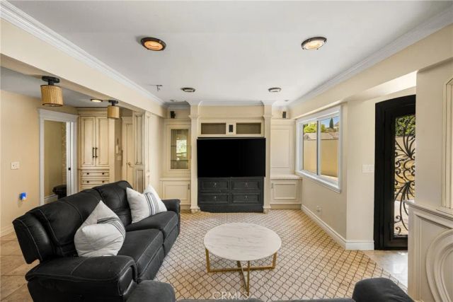 2342 Cynthia Court, Costa Mesa, CA 92627