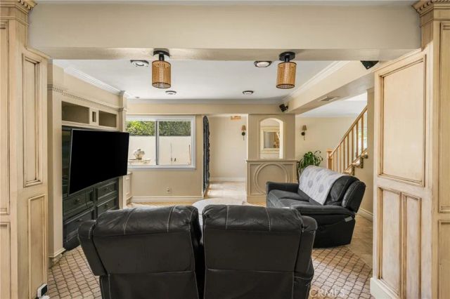 2342 Cynthia Court, Costa Mesa, CA 92627
