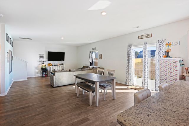 522 Spanish Wells Road, Summerville, SC 29486