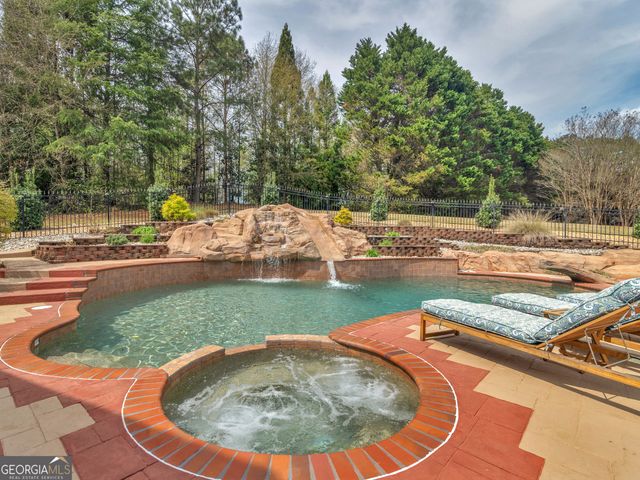 85 Highland Park Drive, Mcdonough, GA 30252