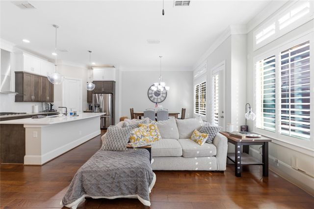 6731 Sussex Manor Street, Houston, TX 77055