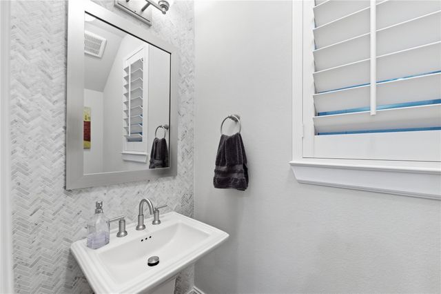 6731 Sussex Manor Street, Houston, TX 77055