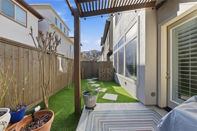 6731 Sussex Manor Street, Houston, TX 77055