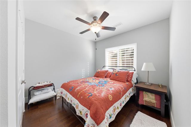 6731 Sussex Manor Street, Houston, TX 77055