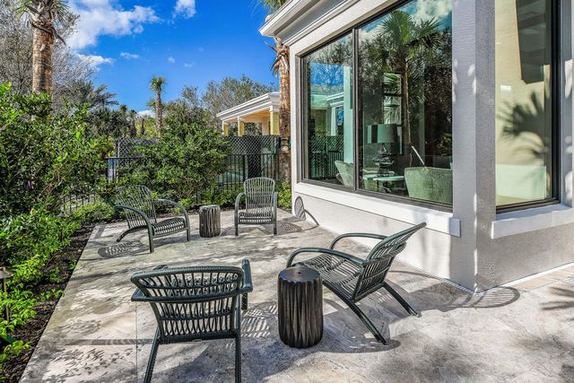 13298 Artisan Circle, Palm Beach Gardens, FL 33418