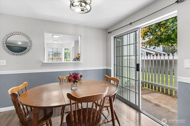 23955 58th Court S #E1, Kent, WA 98032