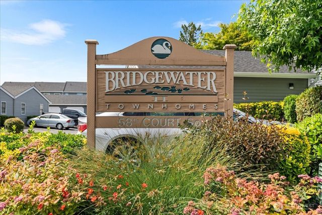 23955 58th Court S #E1, Kent, WA 98032