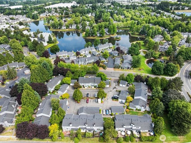23955 58th Court S #E1, Kent, WA 98032