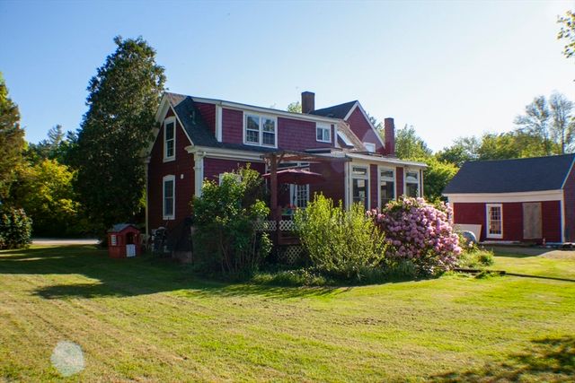 110 Center St, Plympton, MA 02367