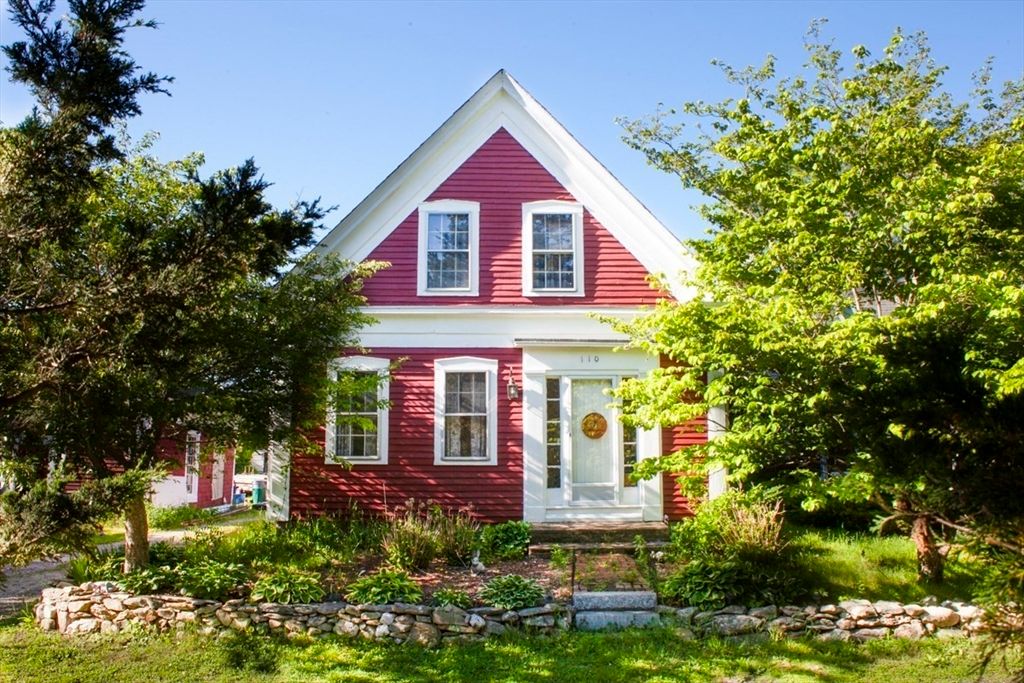 110 Center St, Plympton, MA 02367