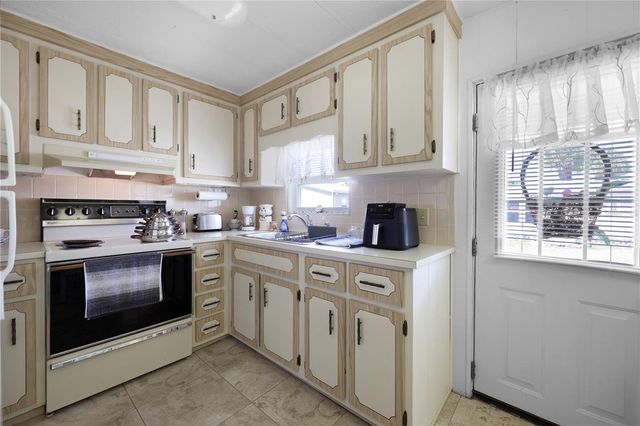 2100 KINGS HIGHWAY 406, Port Charlotte, FL 33980