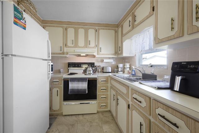 2100 KINGS HIGHWAY 406, Port Charlotte, FL 33980