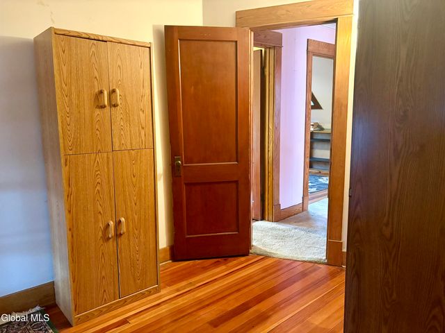 325 Midland Avenue, Niskayuna, NY 12304