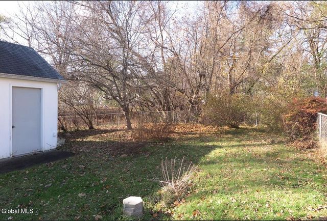 325 Midland Avenue, Niskayuna, NY 12304