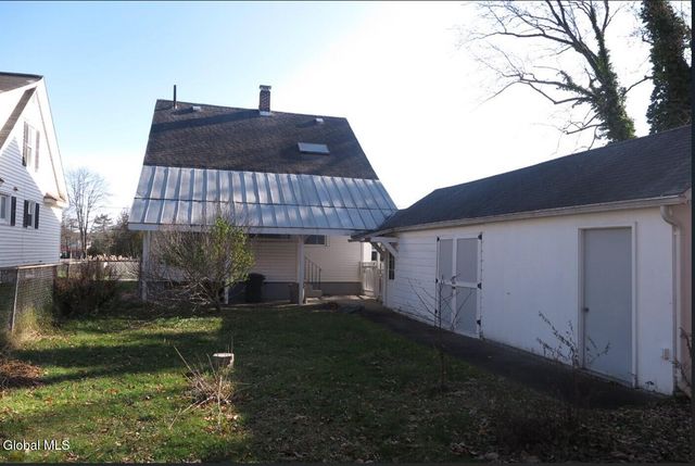 325 Midland Avenue, Niskayuna, NY 12304