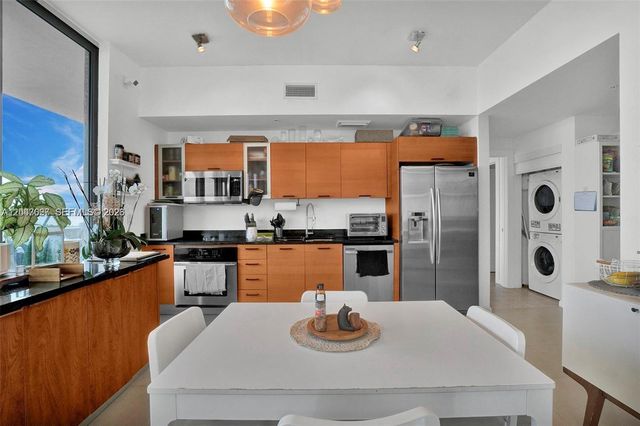 3470 E Coast Ave H0904, Miami, FL 33137