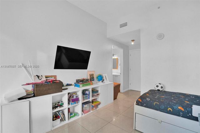 3470 E Coast Ave H0904, Miami, FL 33137