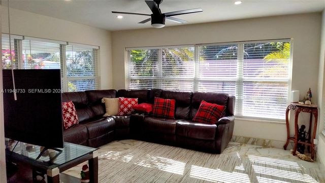 2614 Fillmore St, Hollywood, FL 33020