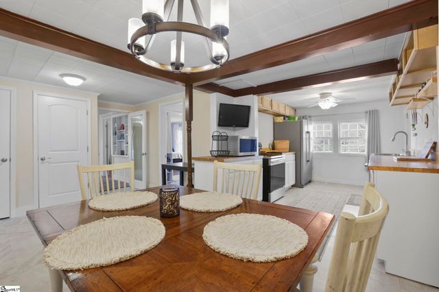 303 Horse Creek Road, Chesnee, SC 29323