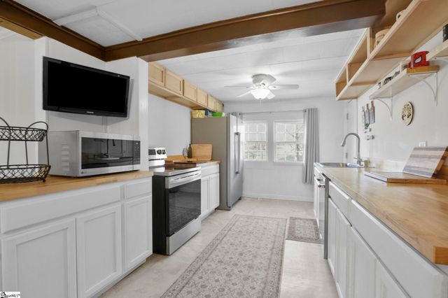 303 Horse Creek Road, Chesnee, SC 29323