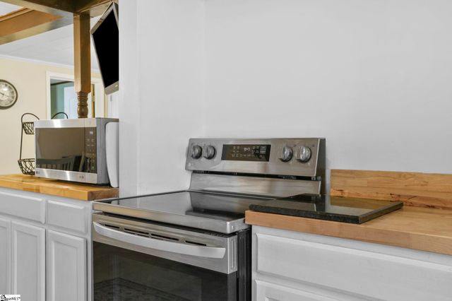 303 Horse Creek Road, Chesnee, SC 29323