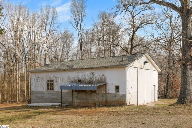 303 Horse Creek Road, Chesnee, SC 29323