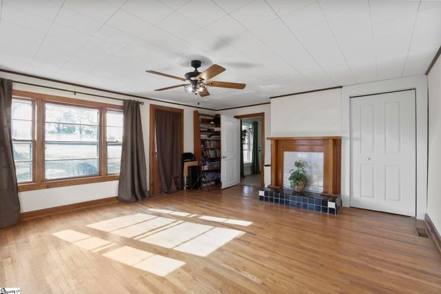 303 Horse Creek Road, Chesnee, SC 29323