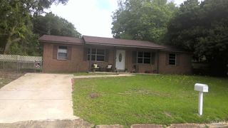 8260 Sedgefield Dr, Pensacola, FL 32507