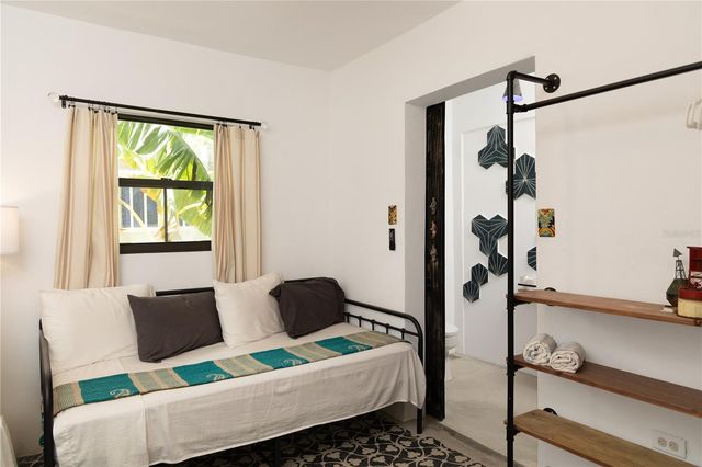 536 BRAVOS DE BOSTON, Vieques, PR 00765