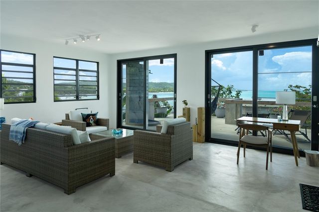 536 BRAVOS DE BOSTON, Vieques, PR 00765