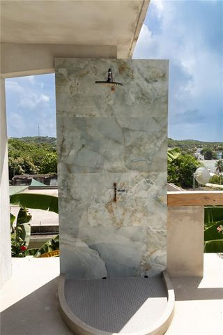 536 BRAVOS DE BOSTON, Vieques, PR 00765