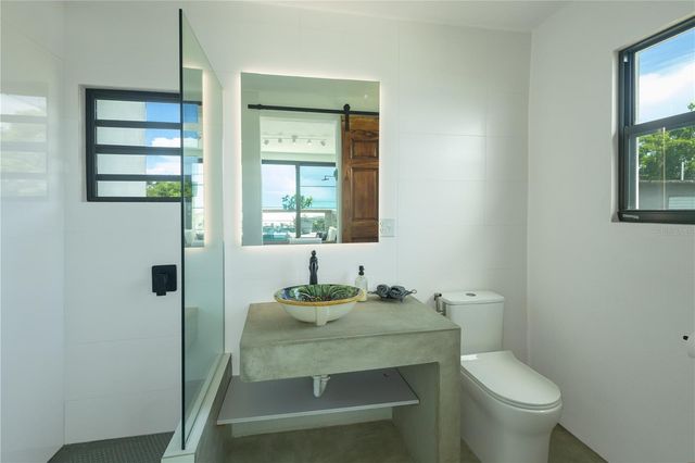 536 BRAVOS DE BOSTON, Vieques, PR 00765