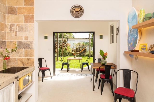 536 BRAVOS DE BOSTON, Vieques, PR 00765