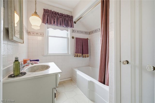 3067 W 137th Street, Cleveland, OH 44111