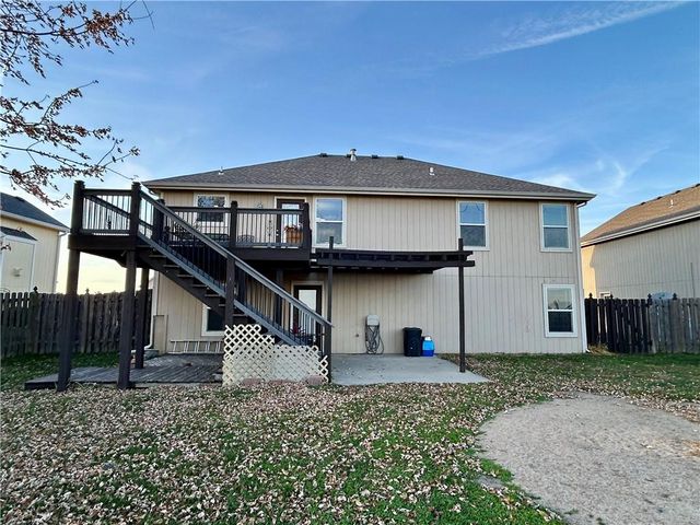 4913 S 22nd Street, Leavenworth, KS 66048