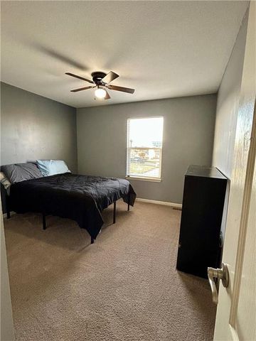 4913 S 22nd Street, Leavenworth, KS 66048