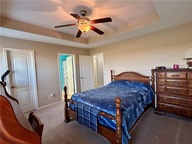 4913 S 22nd Street, Leavenworth, KS 66048