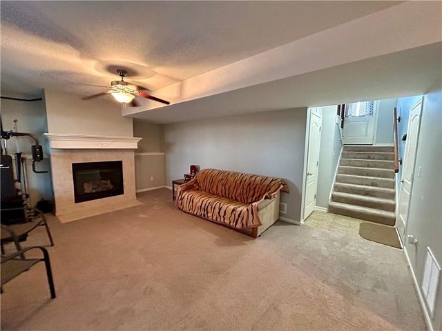 4913 S 22nd Street, Leavenworth, KS 66048