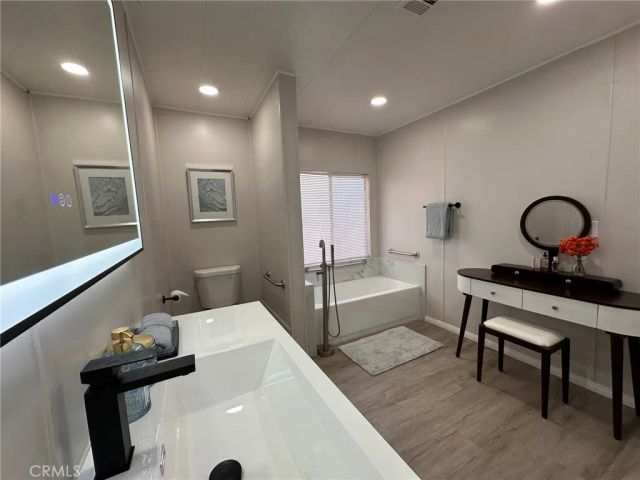 4000 Pierce 267, Riverside, CA 92505