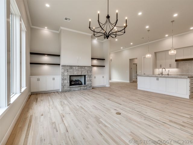 11264 S Fir Avenue W, Jenks, OK 74037