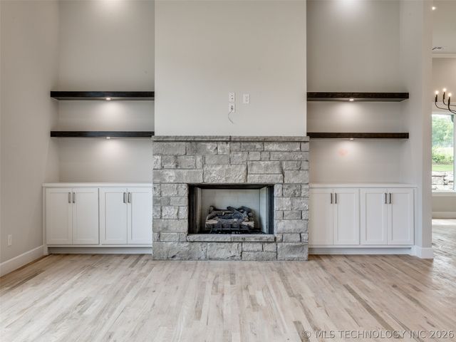 11264 S Fir Avenue W, Jenks, OK 74037