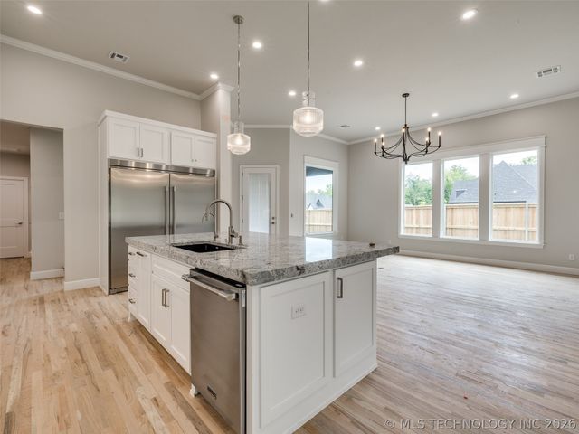 11264 S Fir Avenue W, Jenks, OK 74037