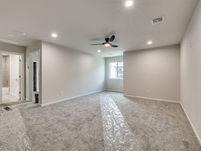 11264 S Fir Avenue W, Jenks, OK 74037