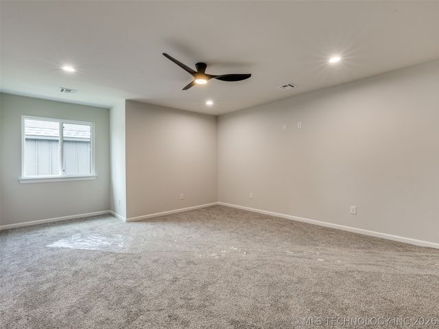 11264 S Fir Avenue W, Jenks, OK 74037