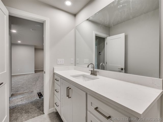 11264 S Fir Avenue W, Jenks, OK 74037