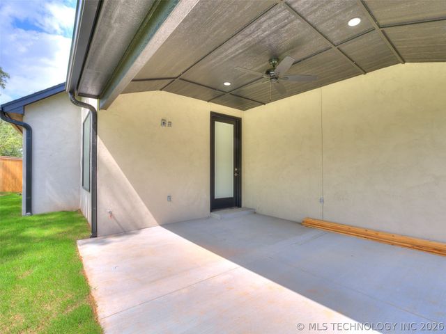 11264 S Fir Avenue W, Jenks, OK 74037