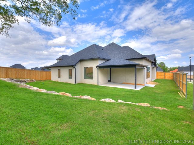 11264 S Fir Avenue W, Jenks, OK 74037